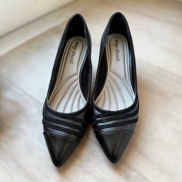 Easy Street Classic Nobel Black Pointed Toe Kitten Heels 7.5 M Wedding Office - Picture 2 of 9